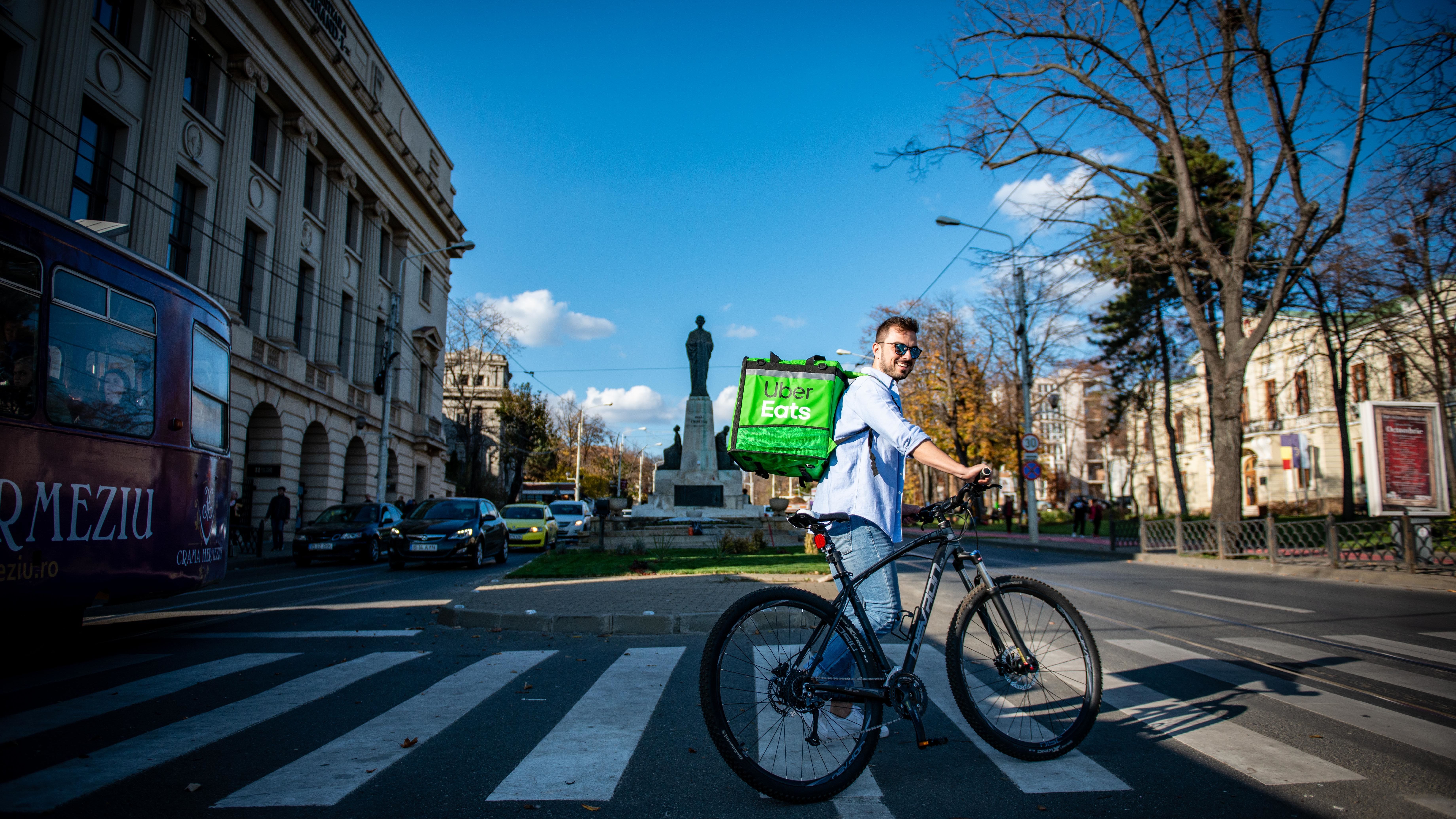 Uber Eats, serviciul de livrare de mancare, se lanseaza la Iasi