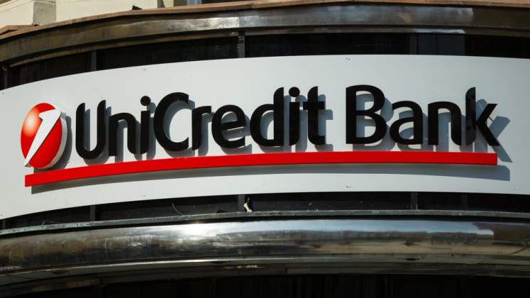 Profitul consolidat al UniCredit in Romania a crescut, in 2016, cu 30%