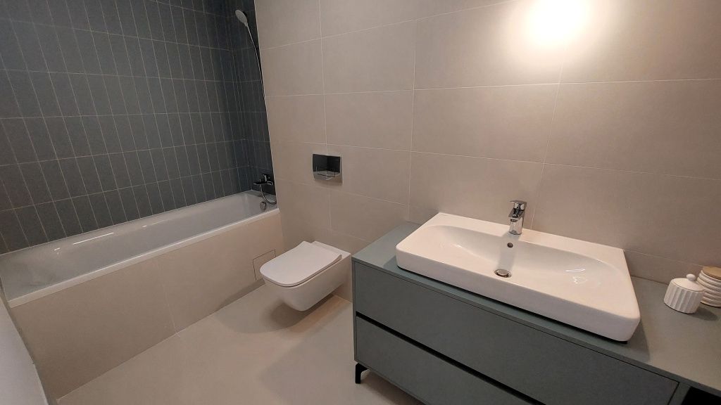 Cum arată un apartament nou cu două camere de 225.000 euro din centru Capitalei - Imagine 12
