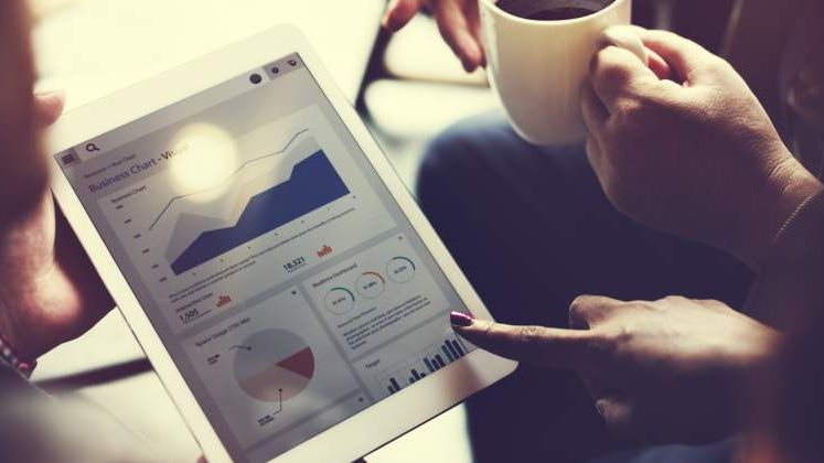 Ministrul Turismului: Activitatea angajatilor care nu isi fac treaba va fi analizata de comisia de disciplina