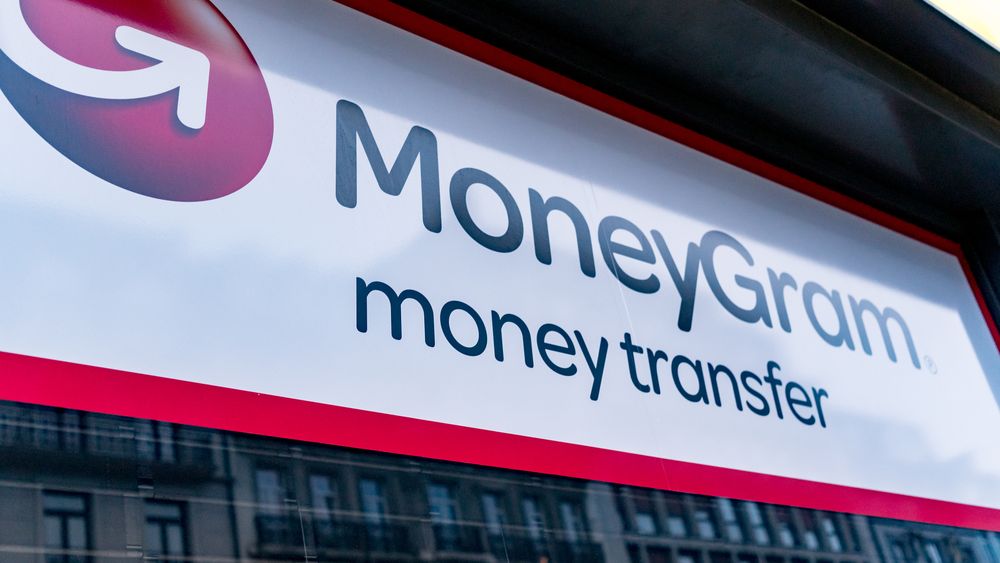 MoneyGram face primii pasi in lumea criptomonedelor: Ce moneda digitala va folosi