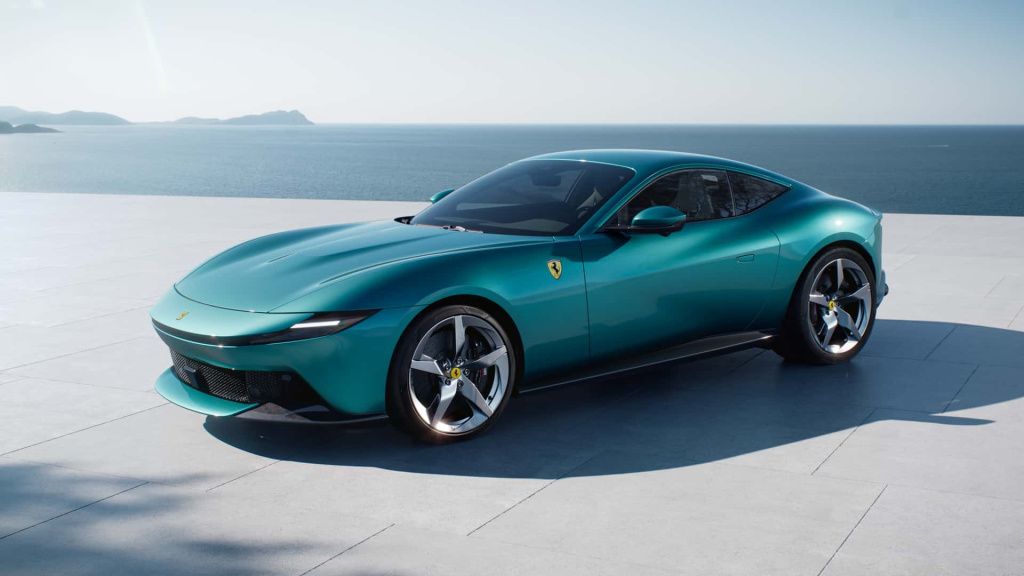 FOTO | Ferrari și-a prezentat noul model de buget. Are 4 locuri și un motor V8 - Imagine 3