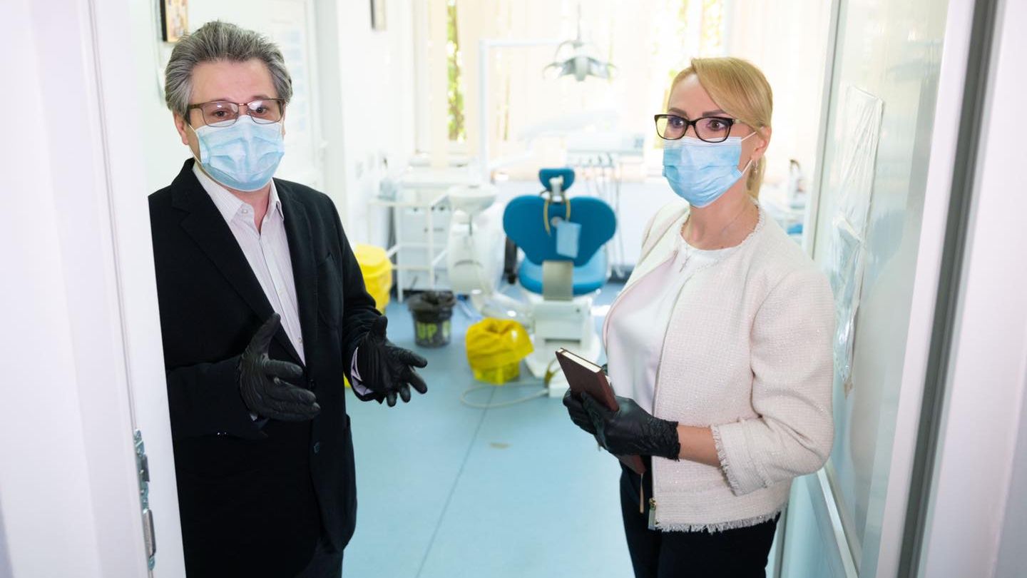 UPDATE Gabriela Firea explică cum vor fi testați cei 11.000 de bucureşteni în cadrul proiectului “Testăm pentru București”. Proiectul a fost aprobat