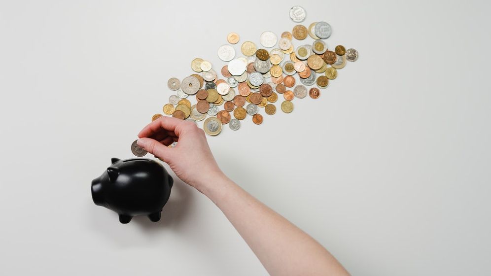 „Despre bani și fericire”, primul sitcom de educație financiară din România dedicat companiilor