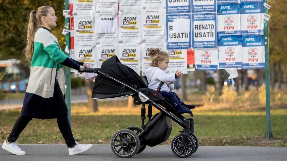 In Republica Moldova se desfasoara alegeri locale: moldovenii sunt chemati sa aleaga 898 de primari si 11.580 de consilieri locali