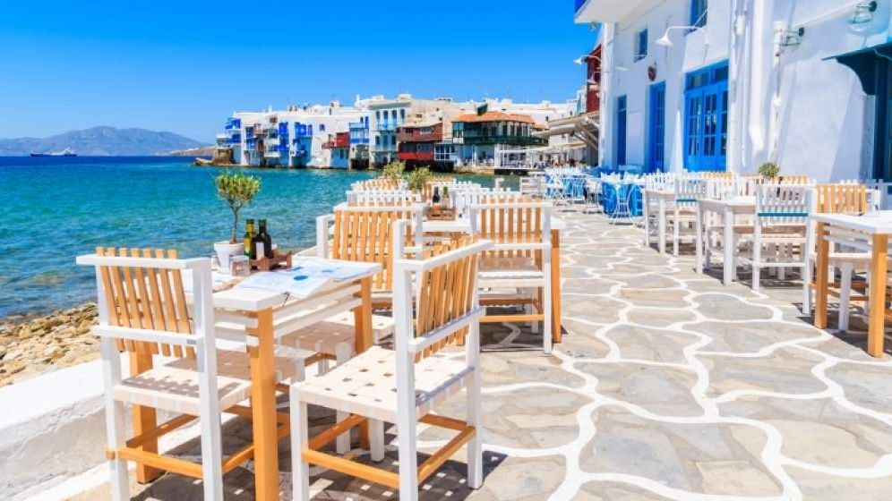 Grecia va crea spaţii exclusive pentru persoanele vaccinate împotriva COVID-19