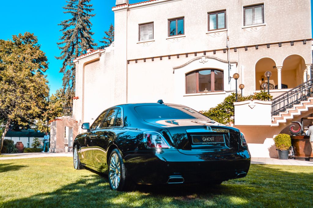 GALERIE FOTO | Rolls-Royce deschide un showroom în București - Imagine 32