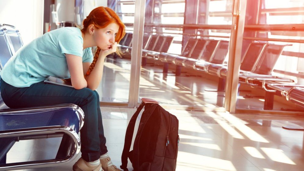 Sute de romani, afectati de intarzierile si anularile zborurilor spre Egipt si Turcia