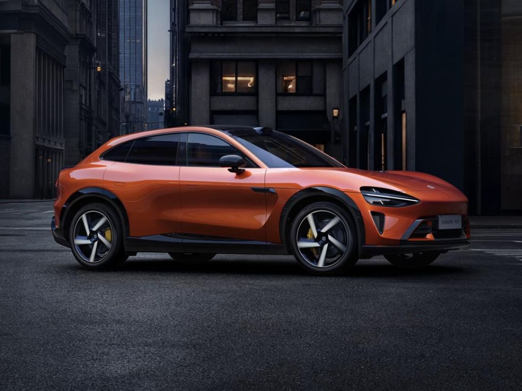 GALERIE FOTO Xiaomi a lansat mașina electrică YU7, rivalul modelului Y de la Tesla: Se vinde ca pĂ- Imagine 8