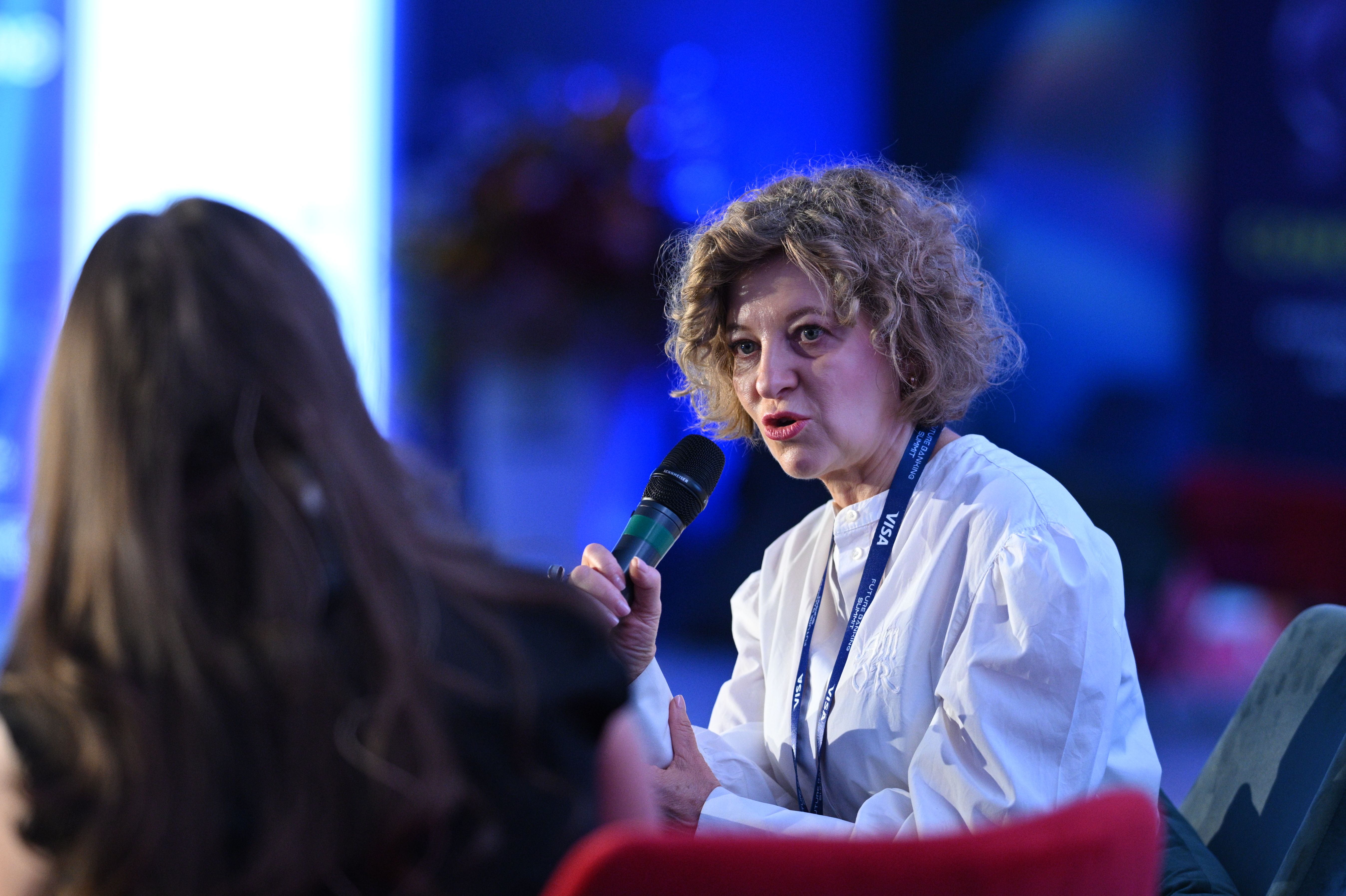 Oana Gheorghiu, despre portofelul digital al românilor: Identitatea digitală, prima funcționalitate.&nbsp;Va trebui să luptăm cu toții pentru schimbare<br> - Poza 2