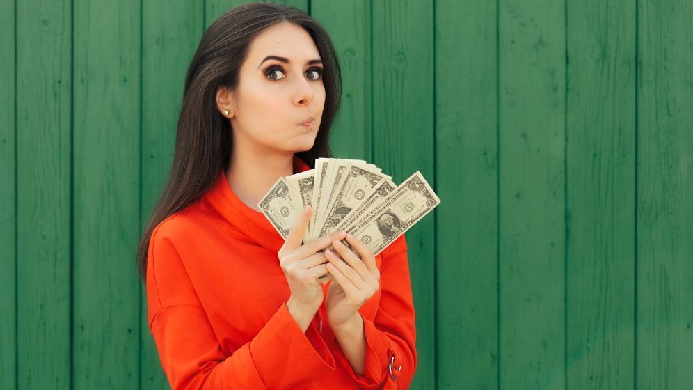 De ce sa ignori pensia publica si sa cauti venituri alternative: 10 reguli de urmat pentru a obtine independenta financiara
