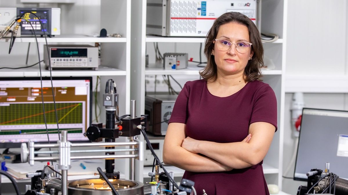 România și Inteligența Artificială: de ce contează ce se întâmplă în  laboratoarele de materiale