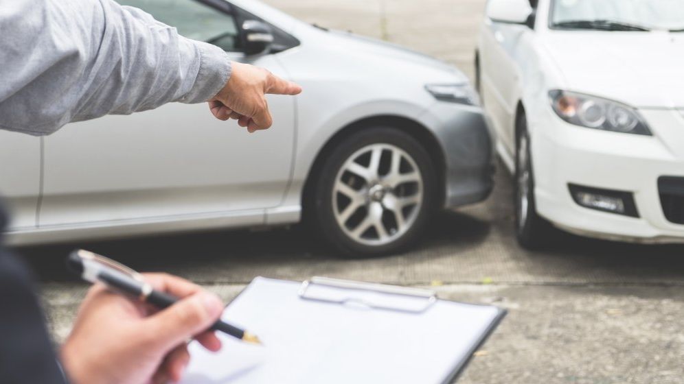 Proiect ASF: Șoferii nu vor mai fi obligați să aibă cu ei polița RCA pe hârtie