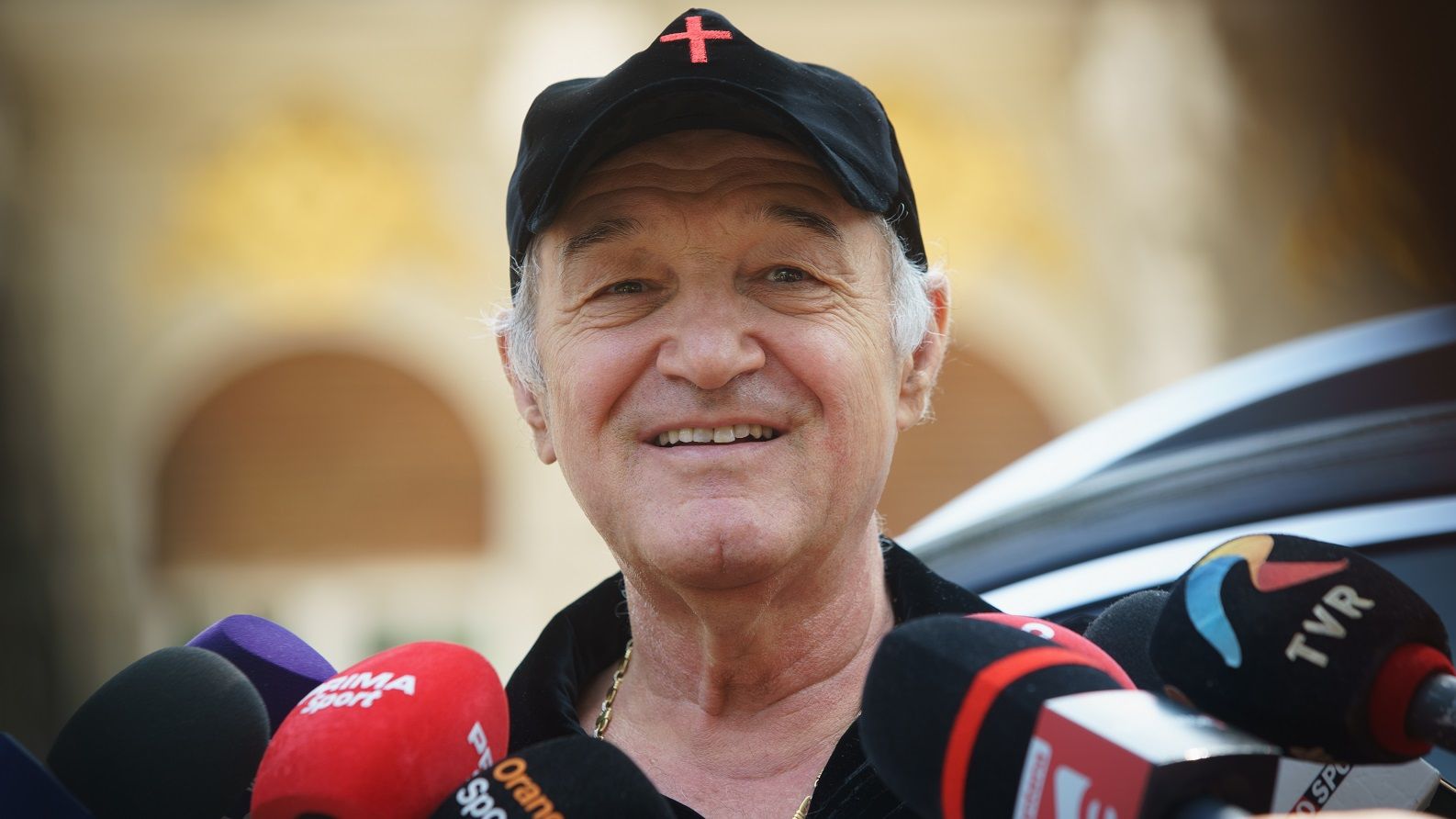 George Becali a mai dat o lovitură în Pipera: A vândut un teren de milioane de euro investitorului britanic  Ghai Sant Ram