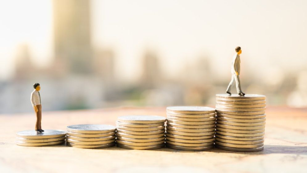 Câştigul salarial mediu net a urcat la 4.876 de lei, în februarie
