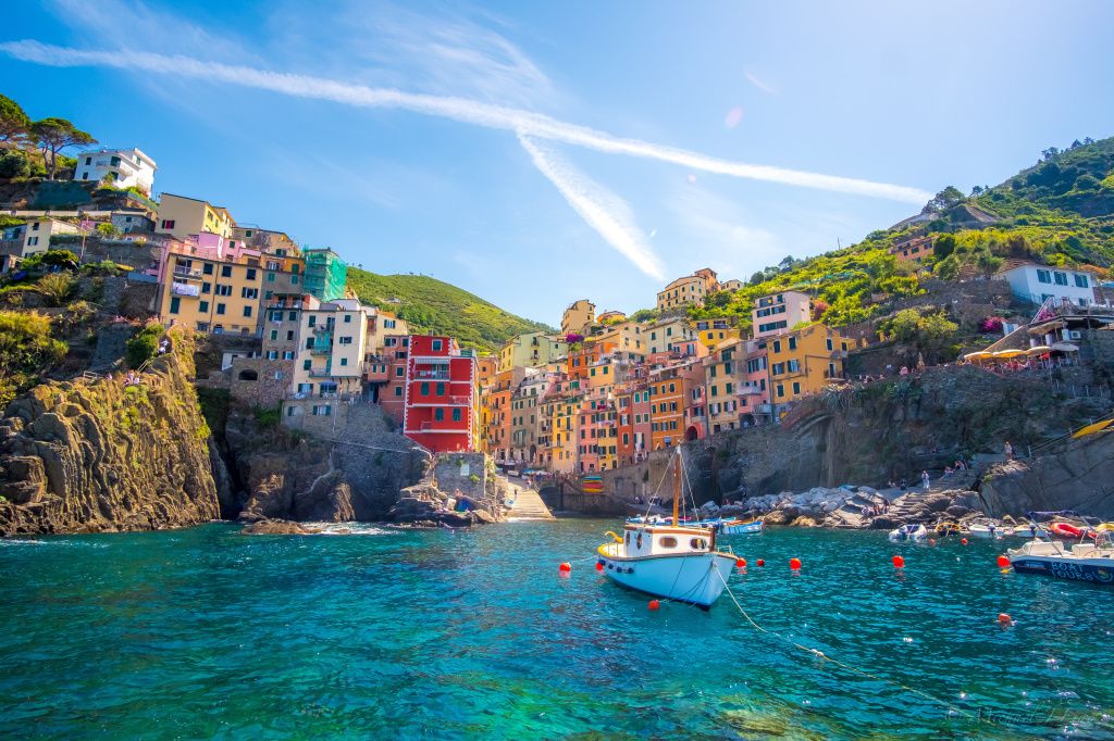 Cinque Terre - Mike L - Unsplash