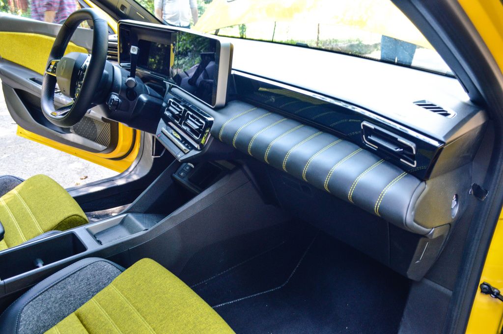 [FOTO] Test Drive Renault 5 E-Tech, o electrică de oraș după care întorci capul de fiecare dată - Imagine 6