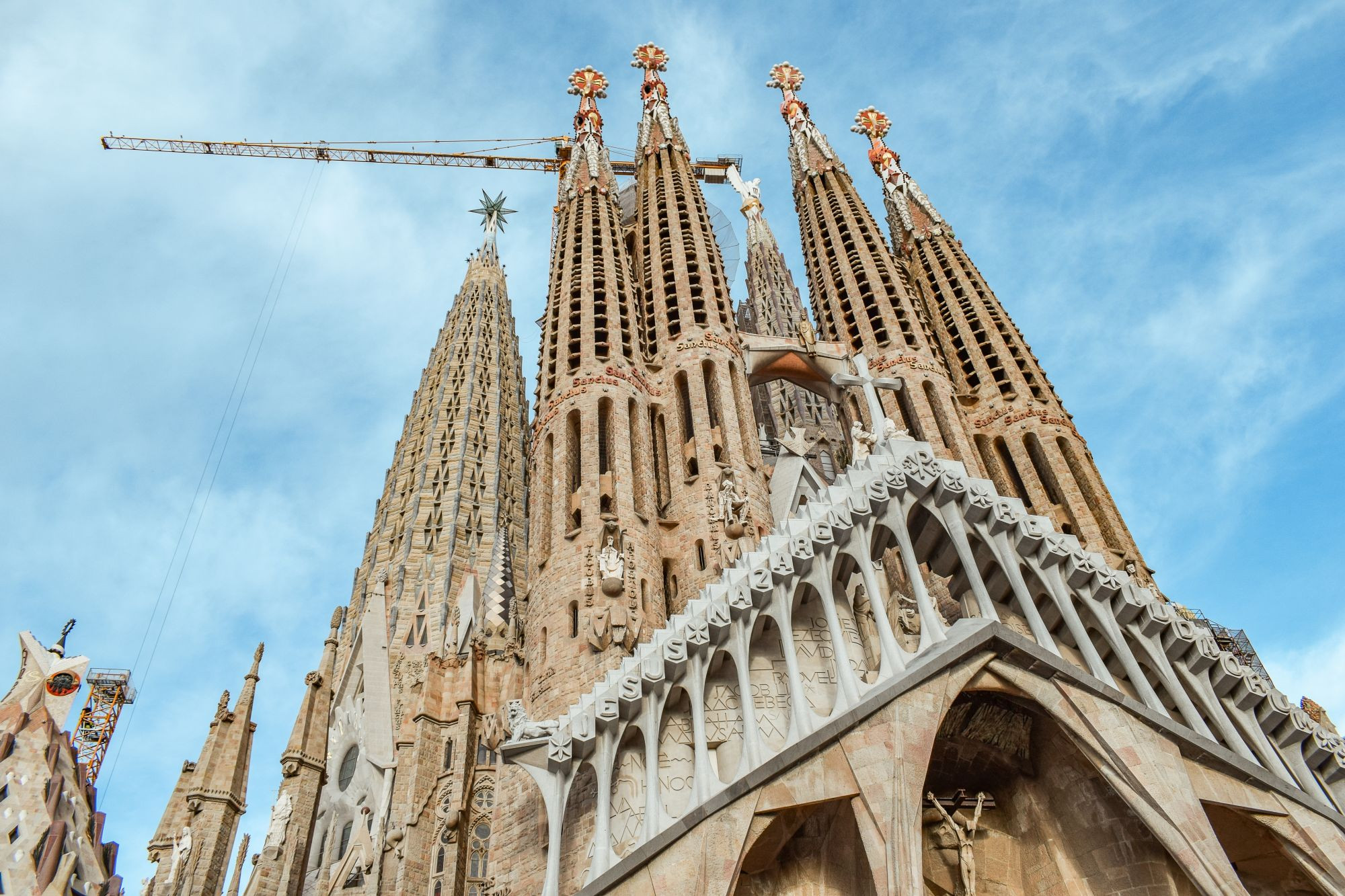 LEGO lansează cel mai mare set al său: Sagrada Família, în versiune de 12.060 de piese