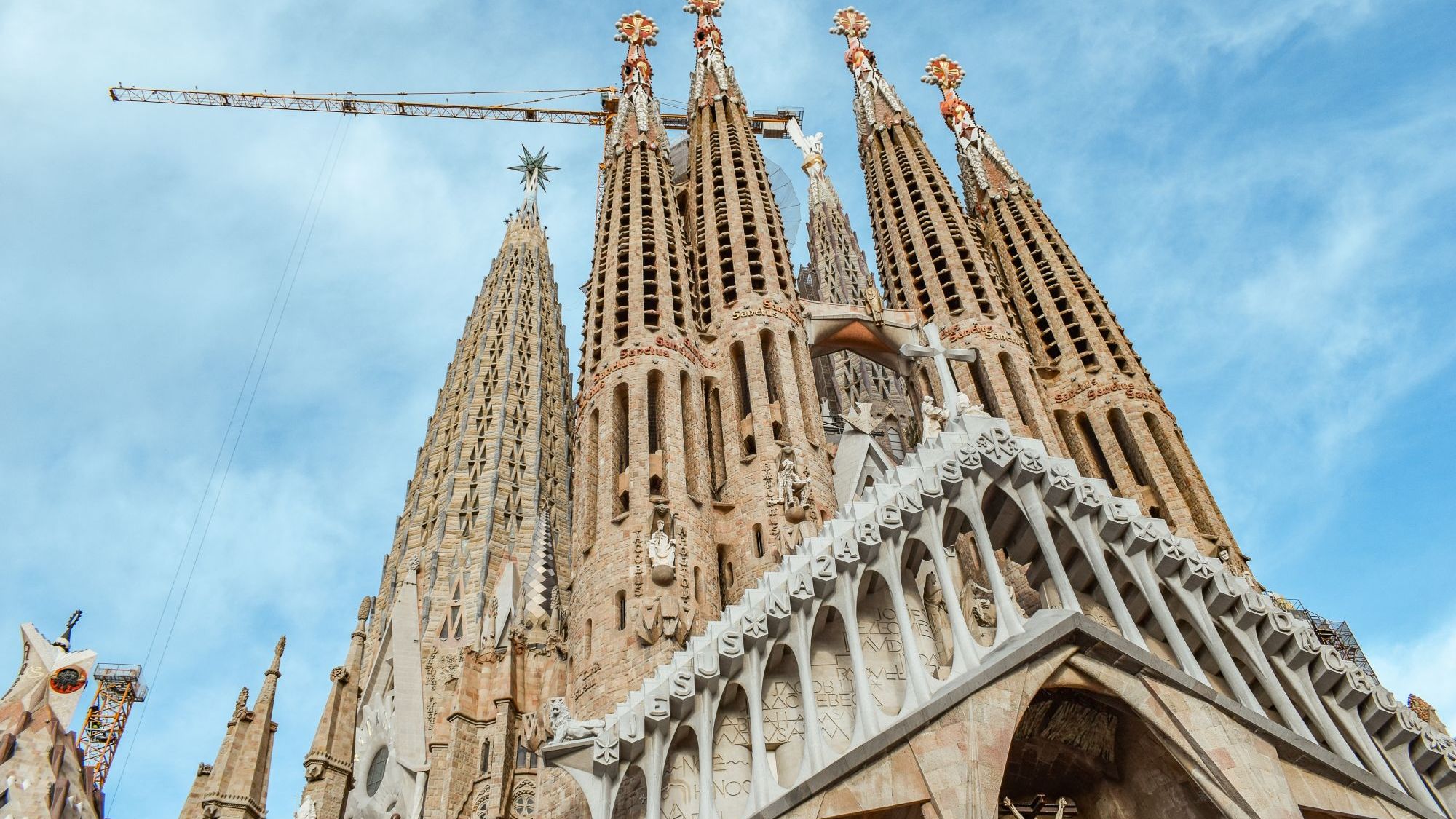LEGO lansează cel mai mare set al său: Sagrada Família, în versiune de 12.060 de piese