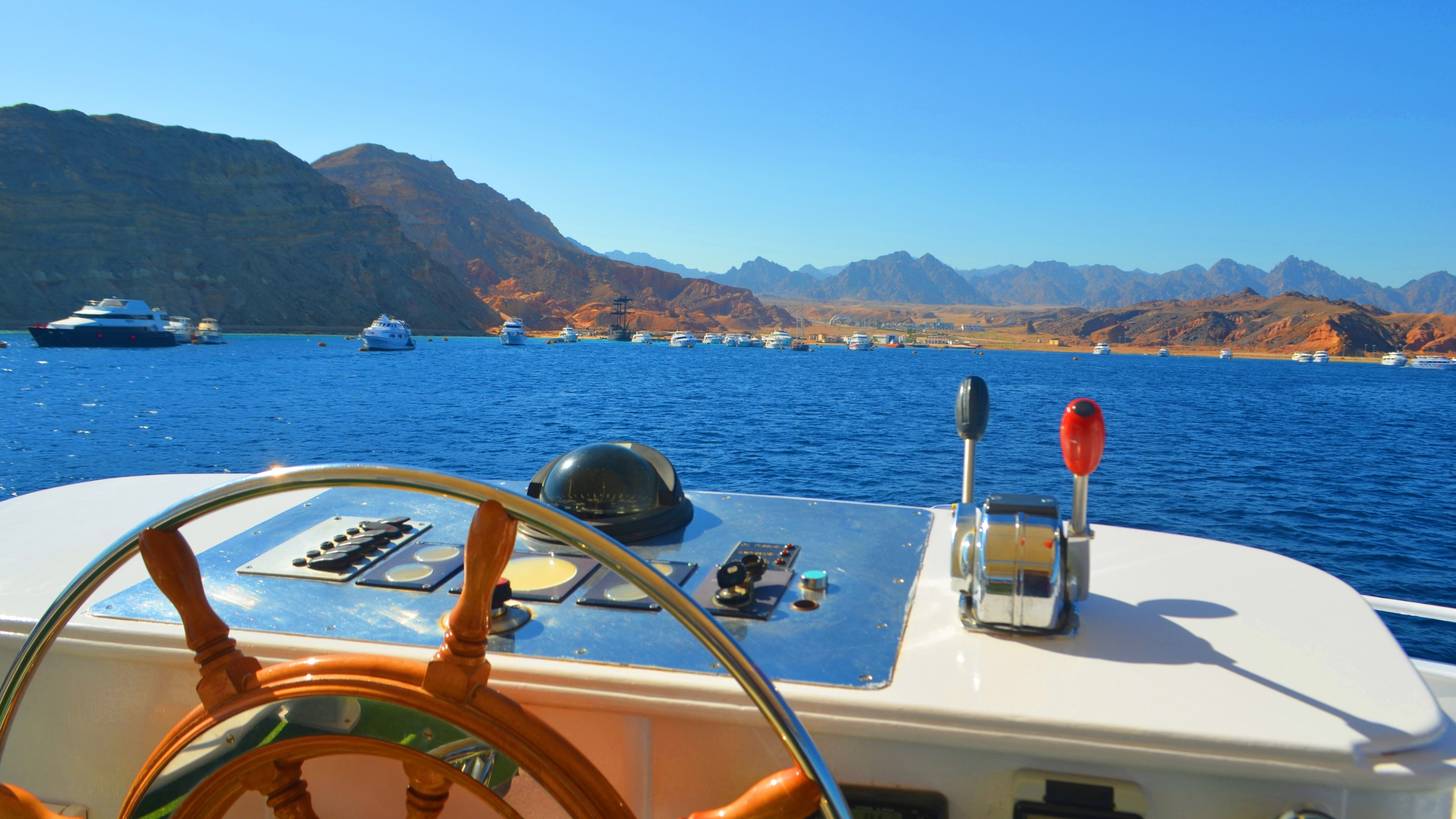 Vacanta cu adrenalina in Sharm El Sheikh: o statiune moderna dintre mare si desert mai spectaculoasa in adancuri decat pe uscat