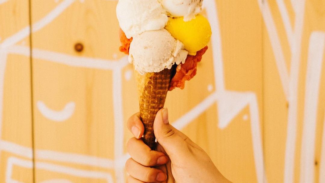 Gelateria care se incapaneaza sa reziste intr-o piata inca timida si intr-o zona cu trafic redus de clienti