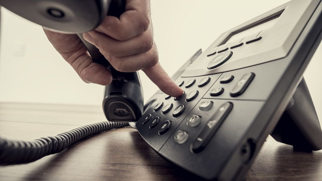 Premieră: O bancă din România permite accesul în sucursală doar pe baza programării telefonice