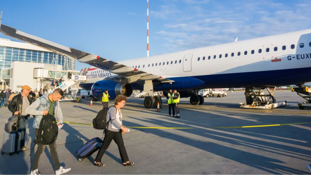 Aeroporturile din București vor sisteme anti-dronă. Cum vor fi detectate și neutralizate aeronavele fără pilot