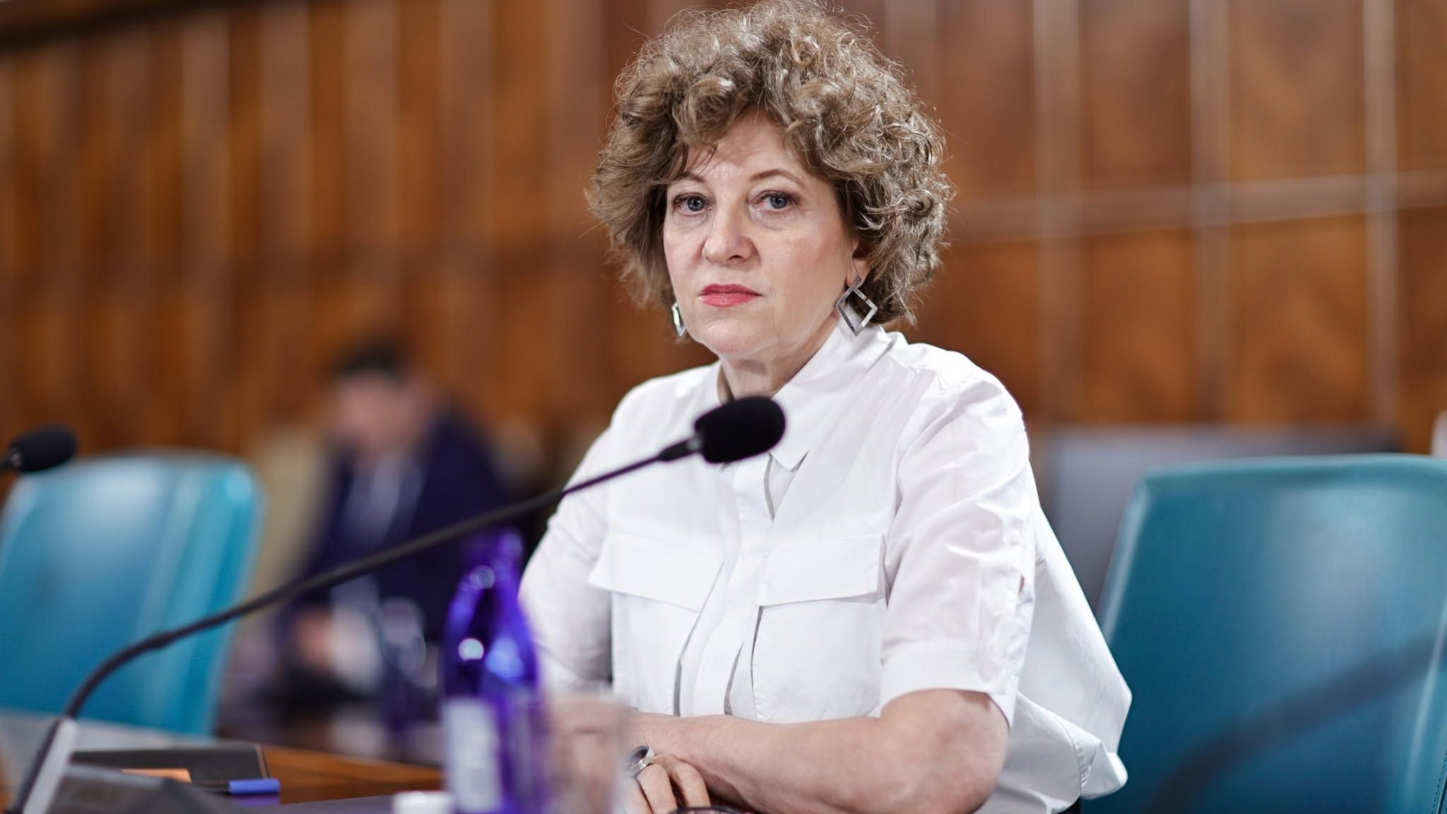 Oana Gheorghiu: Salarii de până la 20.000 de euro în companiile de stat. Ce arată datele publicate de Guvern