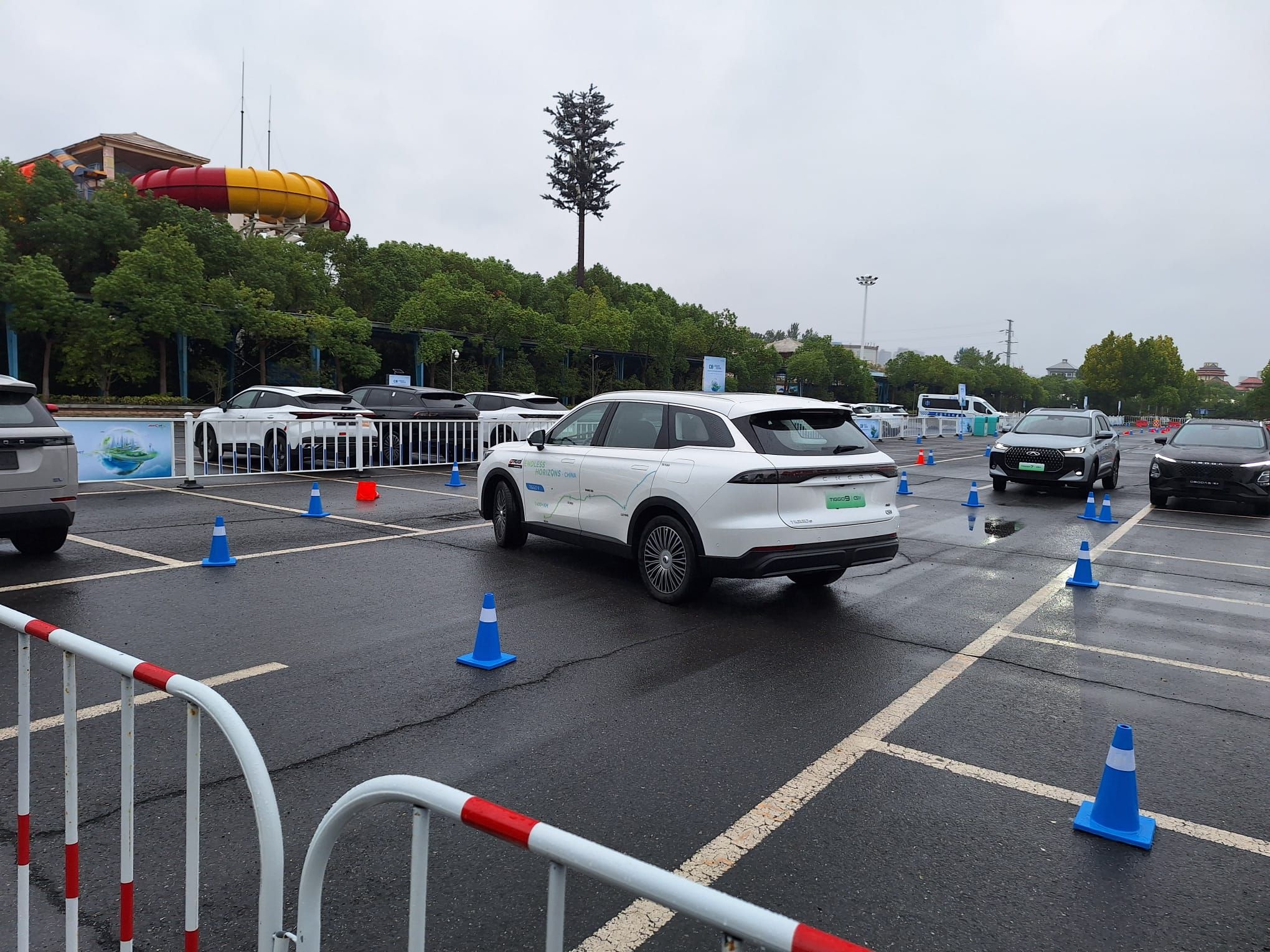 FOTO | Chery aduce nava sa amiral și în România. Cât costă SUV-ul Tiggo 9 - Poza 13