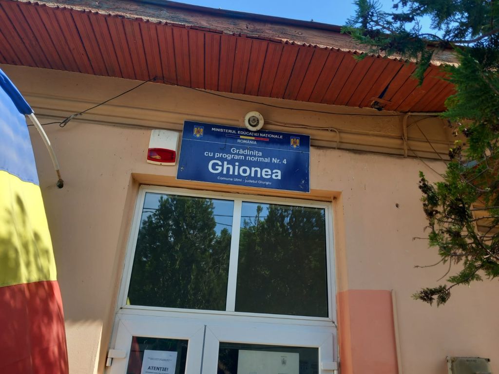 FOTO | Piedone amendează o grădiniță: Acesta închide un loc de joacă - Imagine 5
