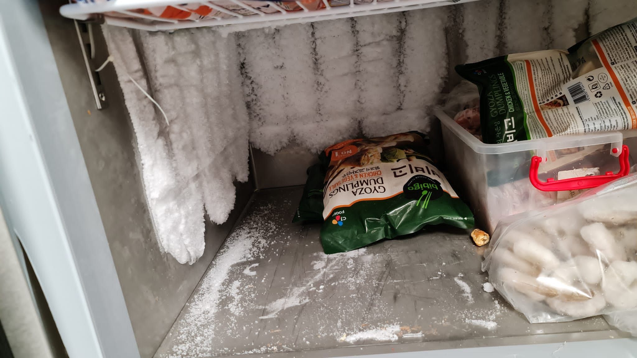 GALERIE FOTO | ANPC în mall Băneasa: Amenzi de aproape 200.000 lei și 10 unități închise temporar