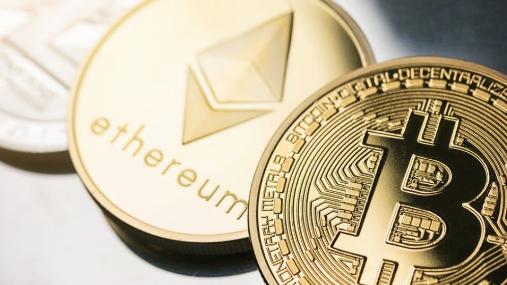Bitcoin pare să își revină după o scădere de 10.000 de dolari: la cât a ajuns criptomoneda