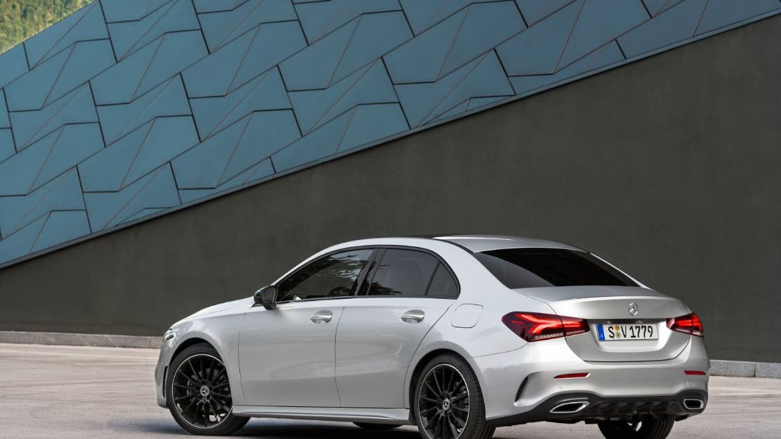 Mercedes-Benz va lansa noul model Clasa A sedan la sfarsitul anului