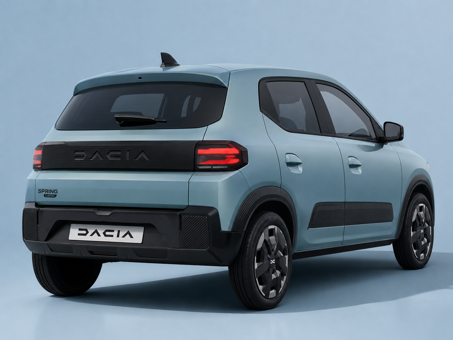 Care este strategia Dacia: Mai este posibil ca ambele modele Spring să fie disponibile concomitent