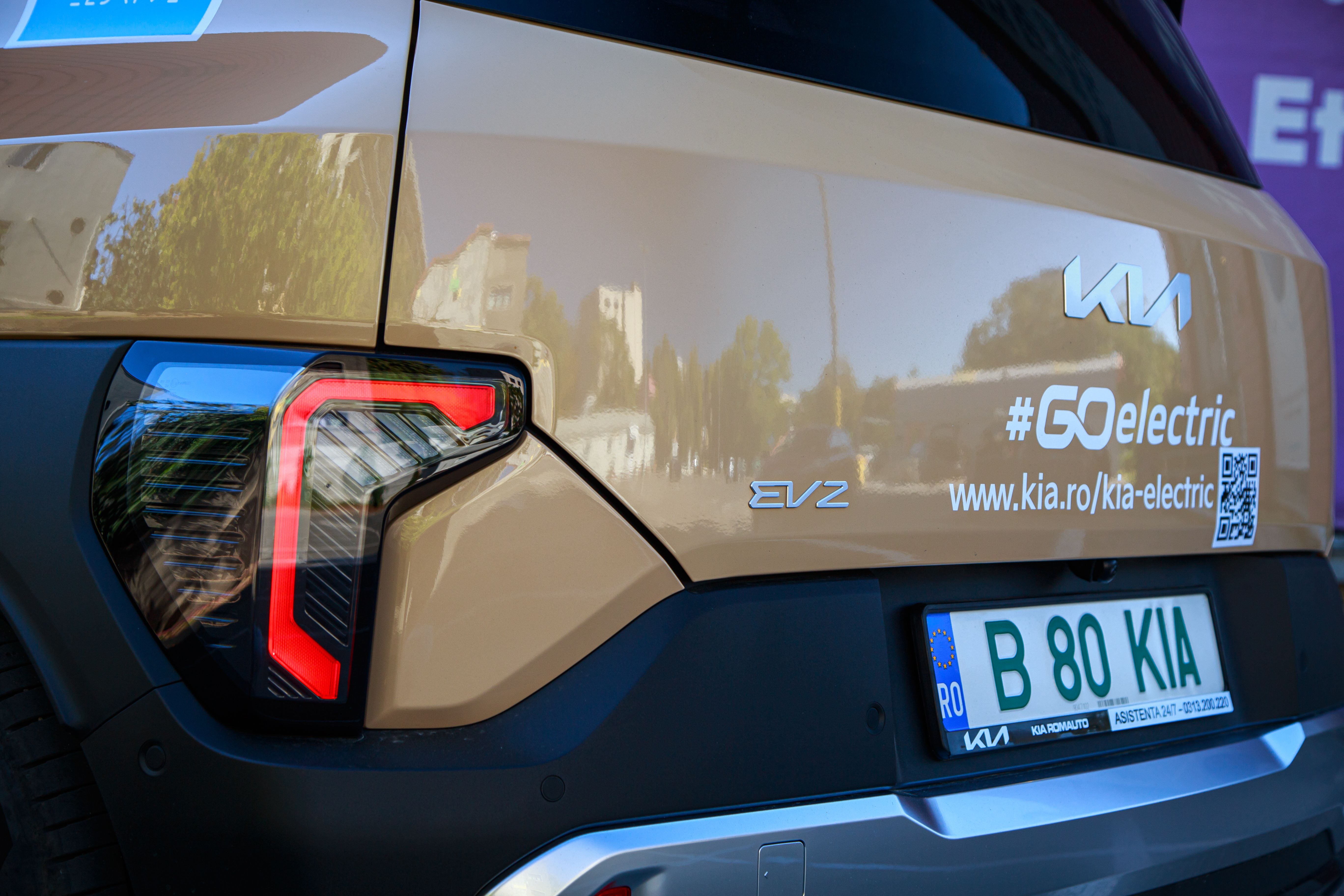 FOTO | Cum se conduc finalistele concursului Best Electric City Car 2026 - Poza 20
