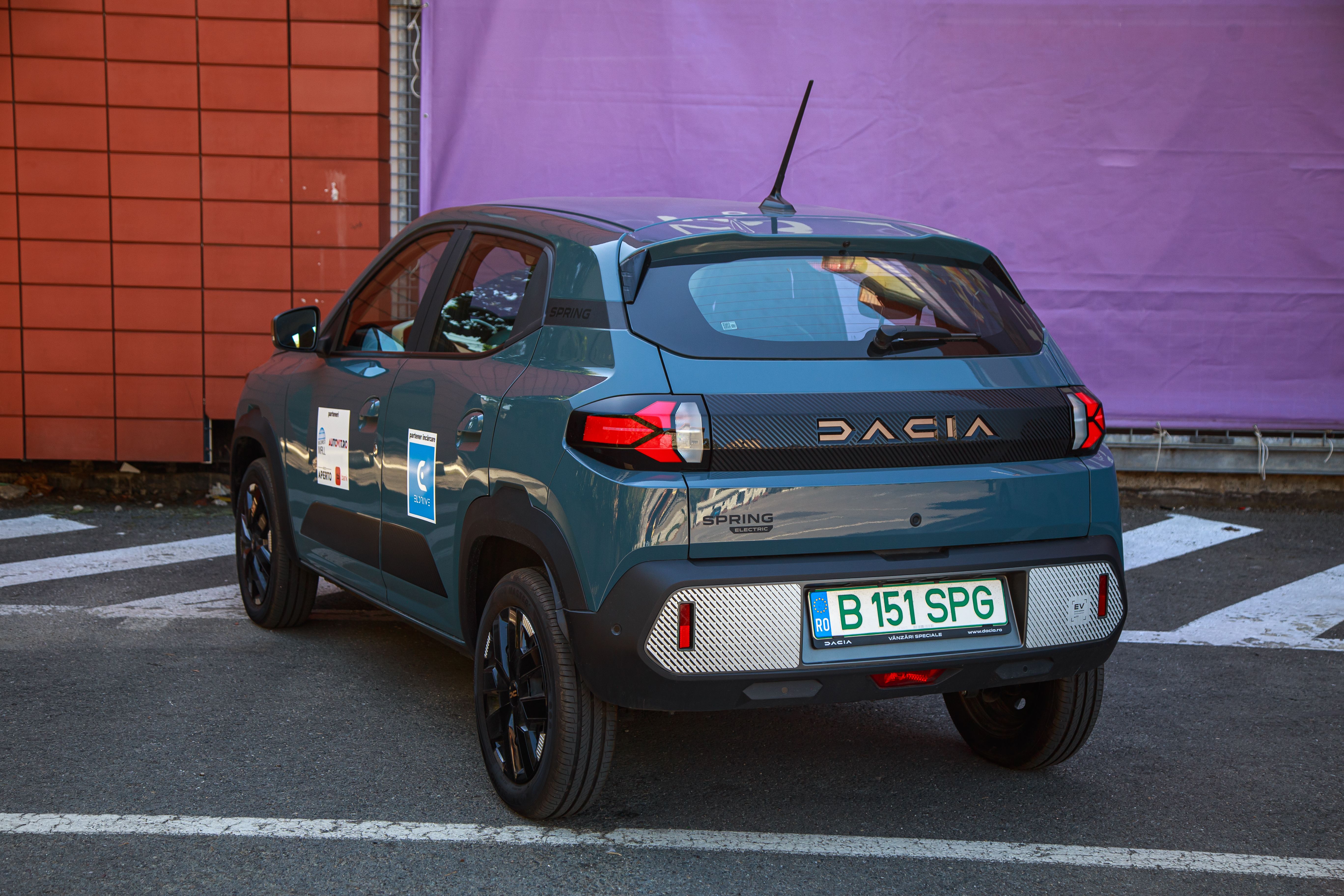 FOTO | Cum se conduc finalistele concursului Best Electric City Car 2026 - Poza 8