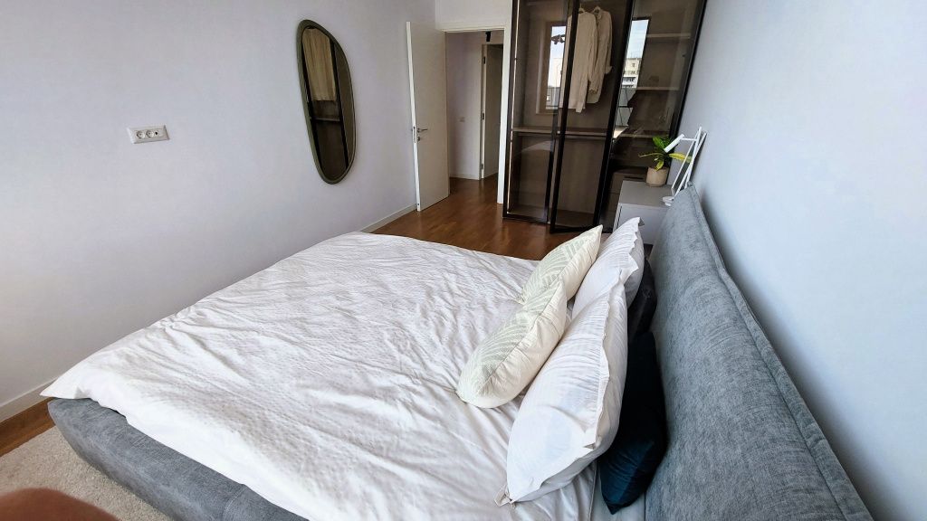 Cum arată un apartament nou cu două camere de 225.000 euro din centru Capitalei - Imagine 5