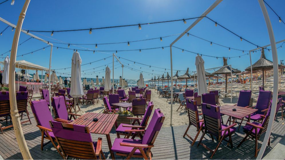 Paștele pe litoralul românesc: cât costă trei nopți în Mamaia