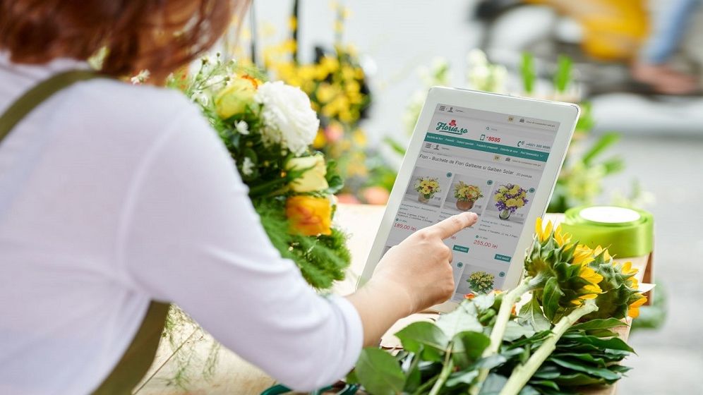 Sondaj: 77% dintre femei vor să primească flori de Valentine`s Day