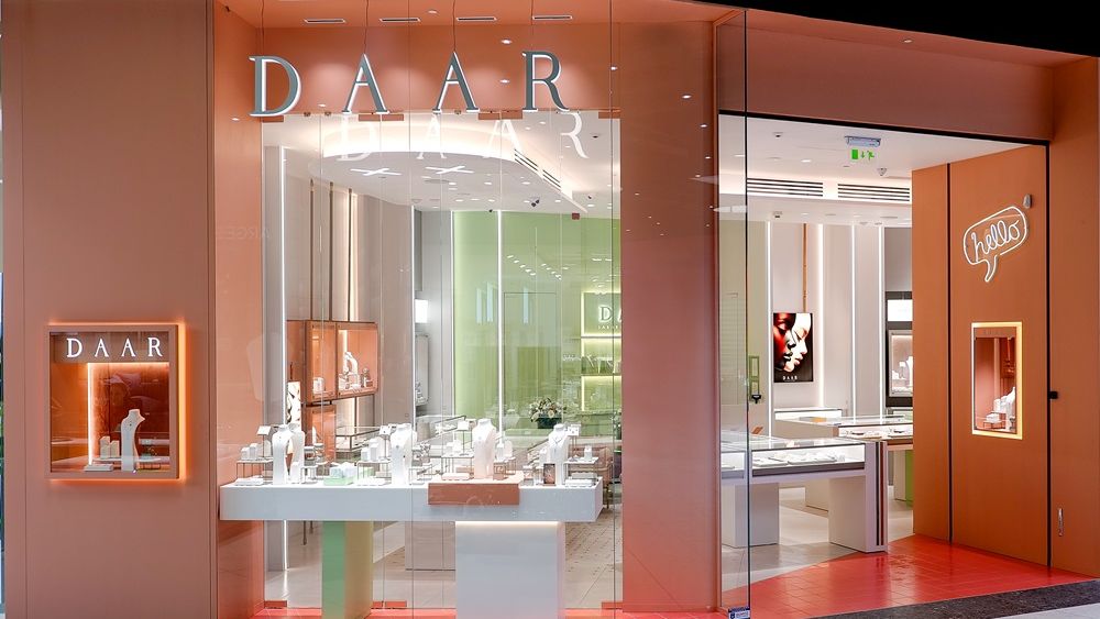 GALERIE FOTO: Cum arată magazinele DAAR, noul brand de bijuterii lansat de Teilor