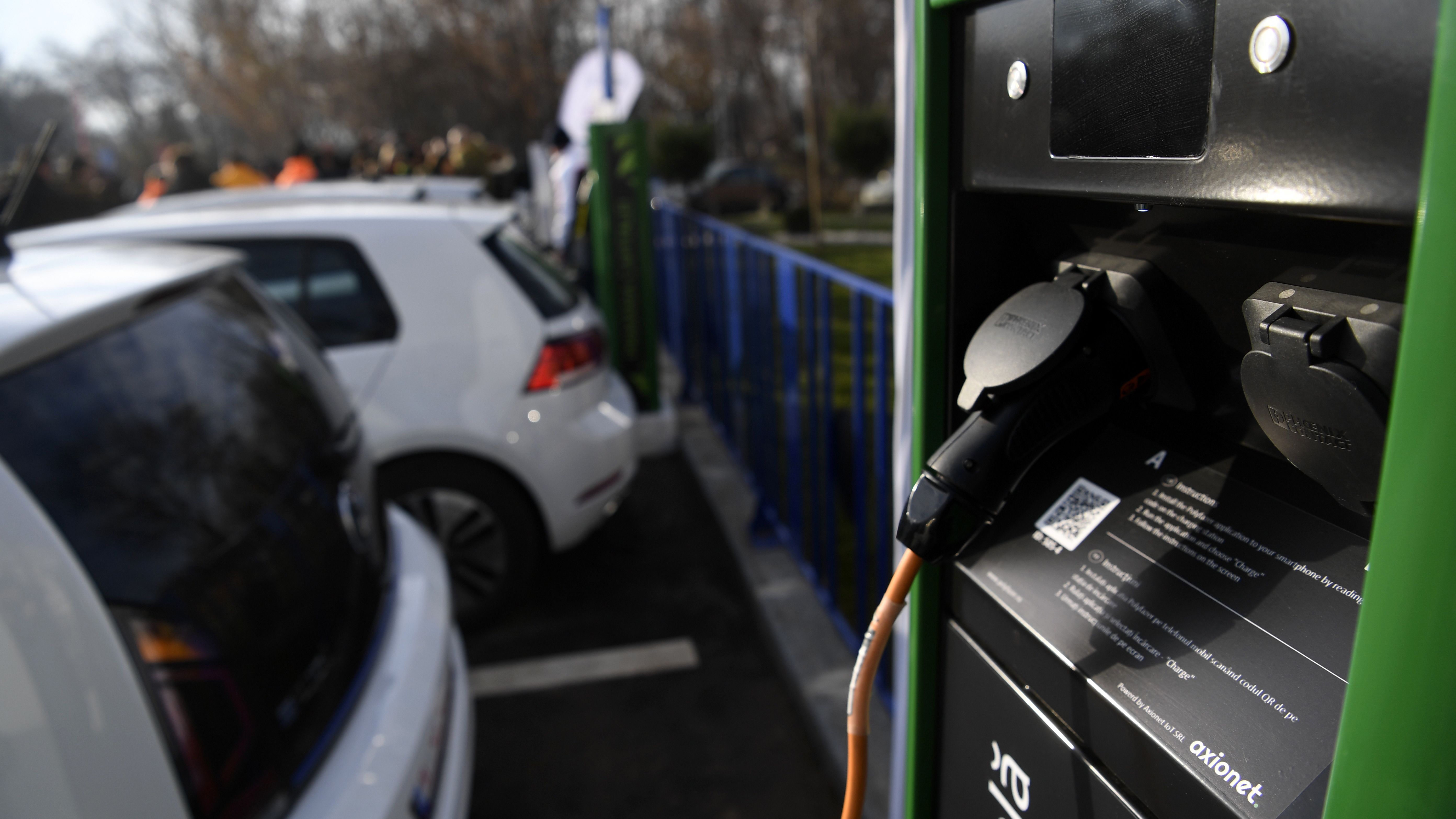 AFM va finanta 90% din infrastructura statiilor de incarcare pentru masini electrice, realizate de operatorii economici