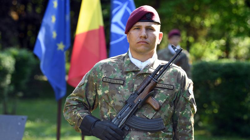 MApN vrea salarii mai mari pentru militari, polițiști și personalul din penitenciar