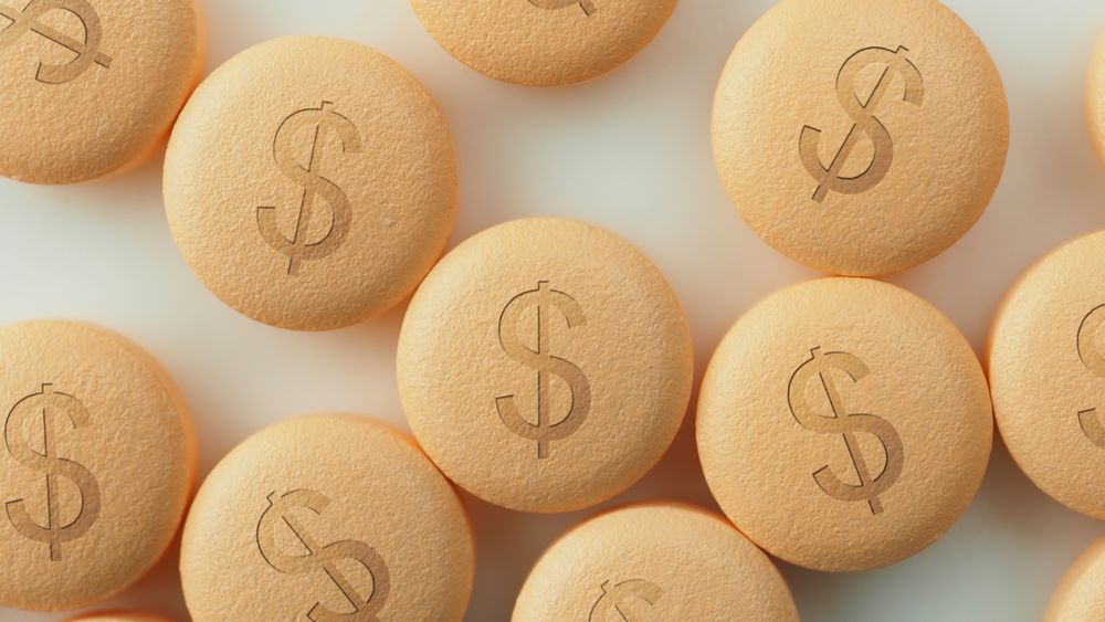 Pruducatorii de medicamente generice cer Guvernului introducerea calculului diferentiat al taxei clawback