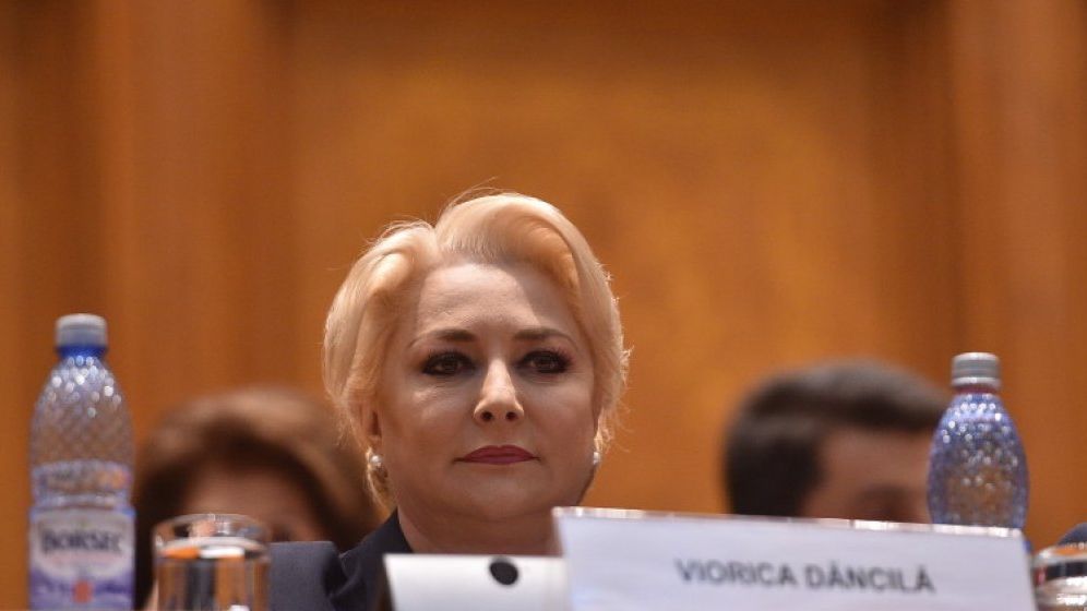 Viorica Dancila insista si ii propune din nou pe Vasilescu si Draghici la ministerele Dezvoltarii si Transporturilor