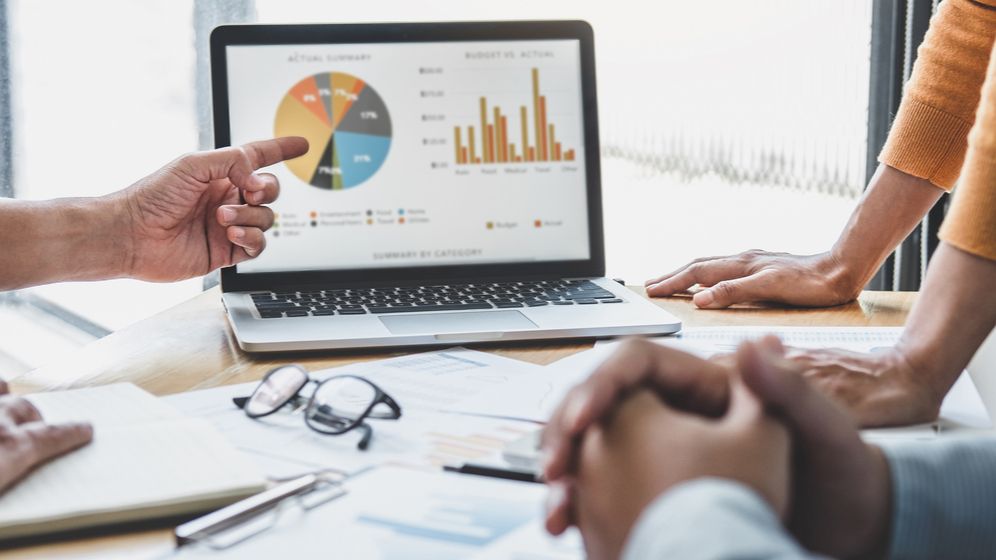 Managerii din Europa Est-centrală încep să vadă mai multe oportunități în 2022
