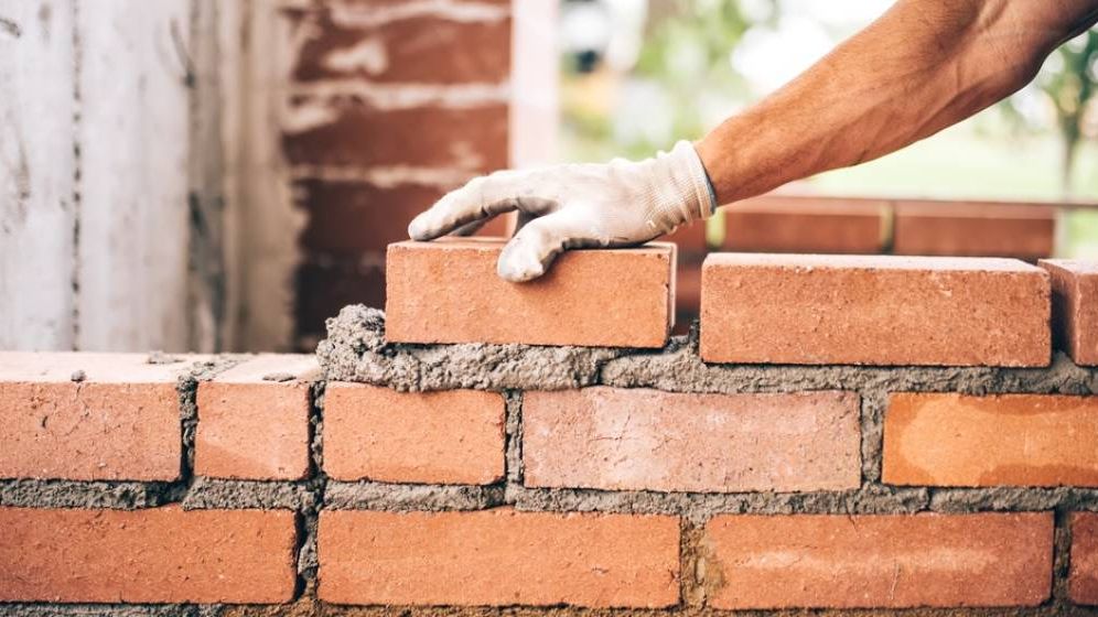 Credit pentru materiale de construcții: BCR oferă împrumuturi speciale ca să cumperi de la Dedeman