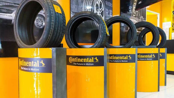 Continental ia in calcul deschiderea unor fabrici de baterii pentru masinile electrice
