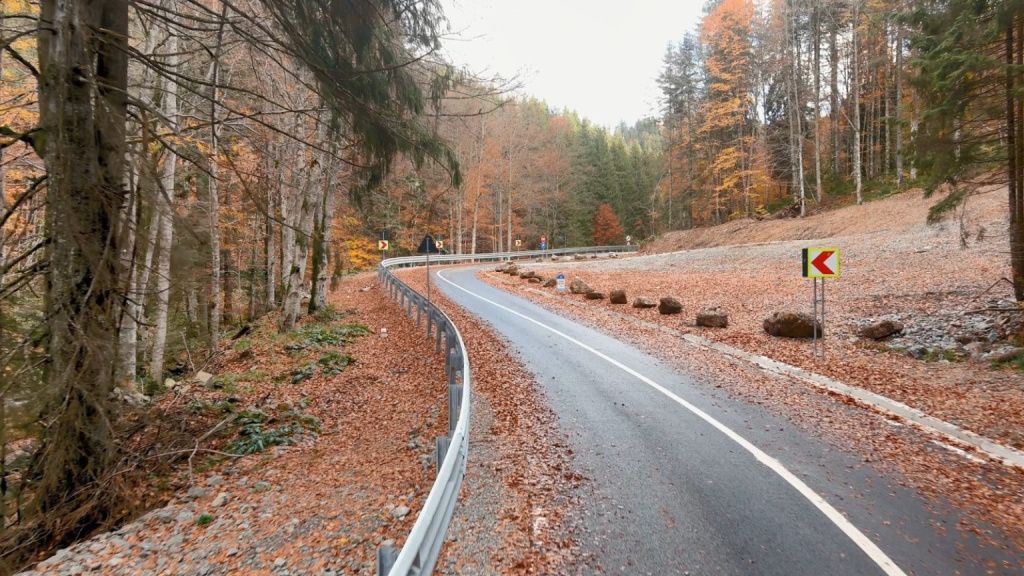 GALERIE FOTO Se poate circula pe Drumul Apusenilor. Cum arată și pe unde trece șoseaua care concu - Imagine 10