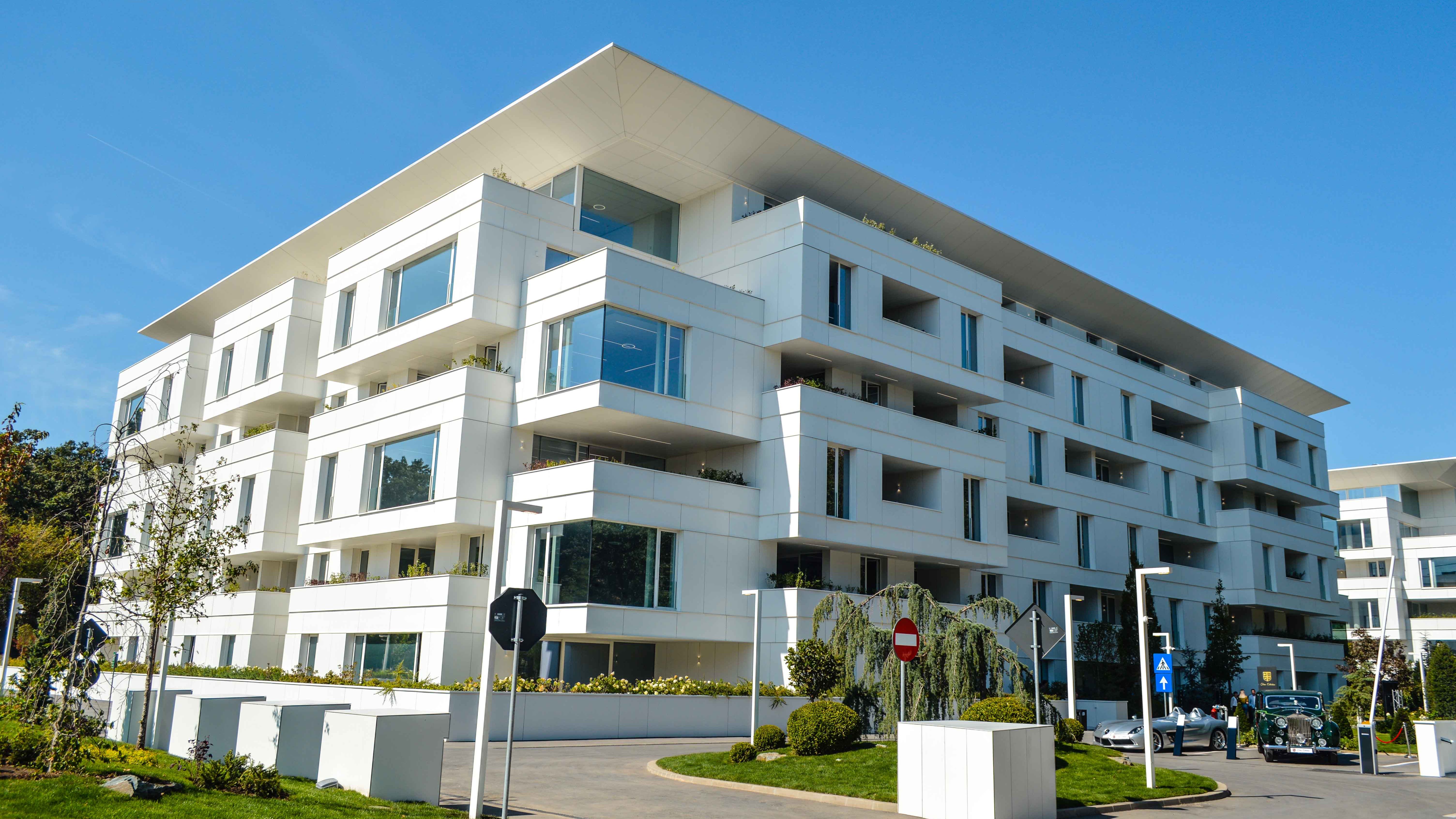 GALERIE FOTO | Cum arată apartamentele în cel mai nou complex al lui Ion Țiriac