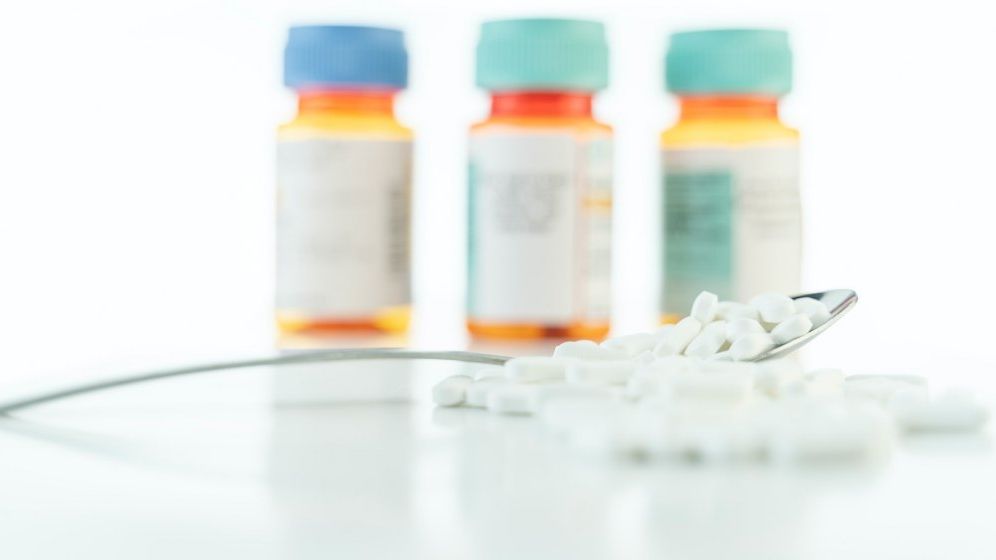 UE vrea să îşi facă stocuri permanente de medicamente esenţiale şi echipamente medicale